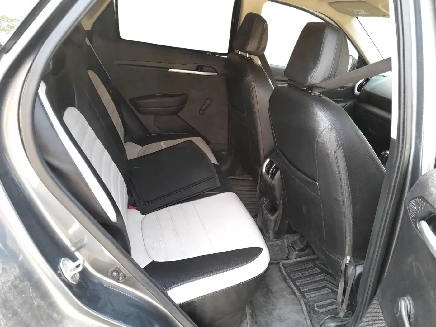 2021 KIA SONET HTE 1.5, Diesel, Manual, 73,511 km, interior