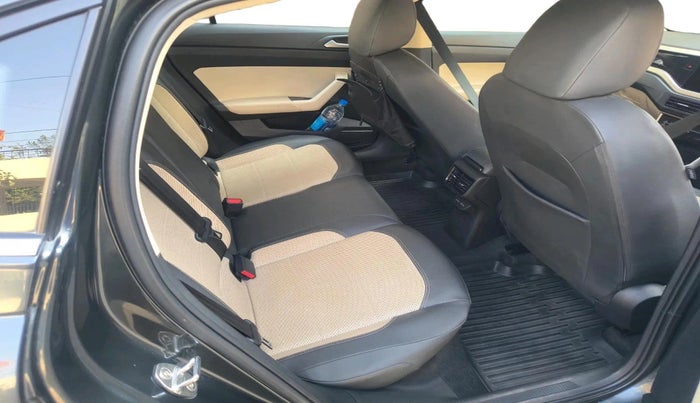 2024 Volkswagen VIRTUS TOPLINE TSI 1.0 AT, Petrol, Automatic, 31,497 km, interior