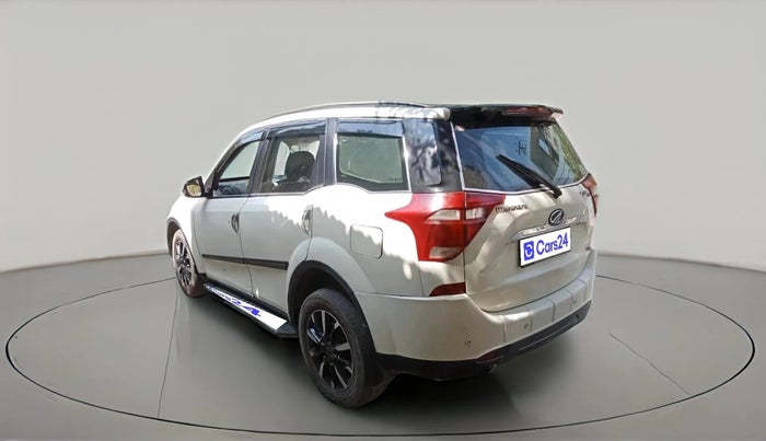 2018 Mahindra XUV500 W11, Diesel, Manual, 1,49,275 km, exterior