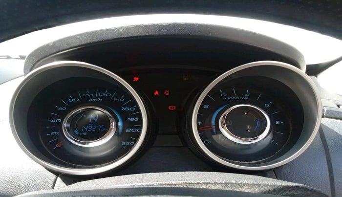 2018 Mahindra XUV500 W11, Diesel, Manual, 1,49,275 km, interior