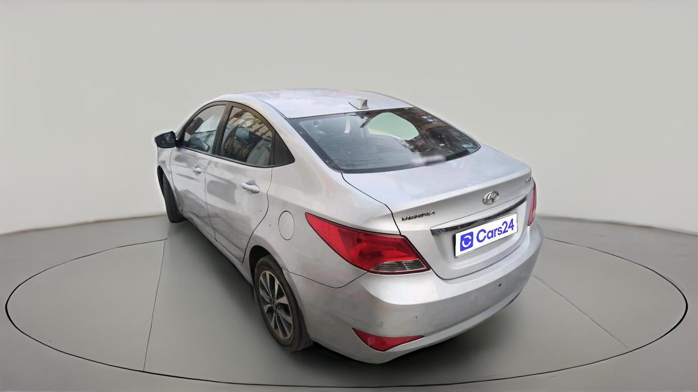 2016 Hyundai Verna FLUIDIC 1.6 CRDI SX 4S, Diesel, Manual, 98,481 km, exterior