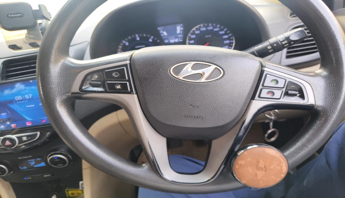 2016 Hyundai Verna FLUIDIC 1.6 CRDI SX 4S, Diesel, Manual, 98,481 km, interior