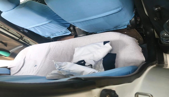 2015 Maruti Swift Dzire TOUR DIESEL, Diesel, Manual, 2,10,383 km, interior