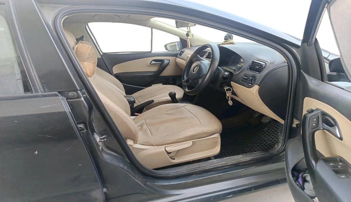 2016 Volkswagen Ameo COMFORTLINE 1.5L, Diesel, Manual, 92,732 km, interior