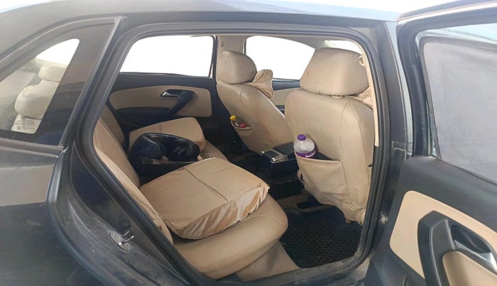 2016 Volkswagen Ameo COMFORTLINE 1.5L, Diesel, Manual, 92,732 km, interior