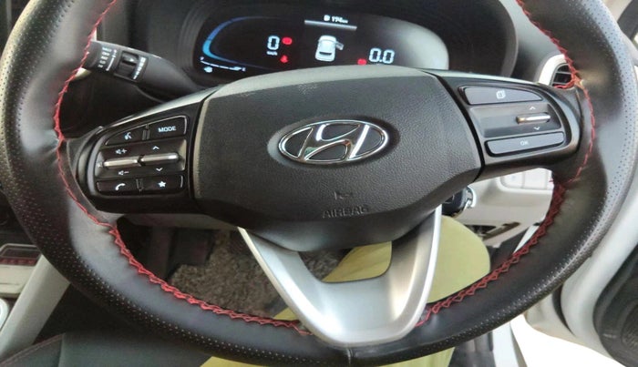 2024 Hyundai VENUE S PLUS 1.5 CRDI, Diesel, Manual, 27,474 km, interior