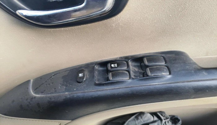 2012 Hyundai i10 MAGNA 1.1, Petrol, Manual, 1,55,127 km, interior