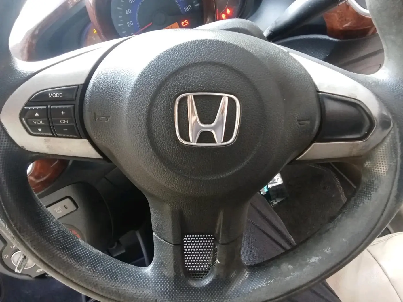 2015 Honda Mobilio 1.5L I-DTEC S, Diesel, Manual, 1,32,431 km, interior