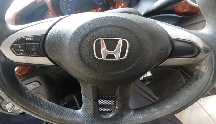 2015 Honda Mobilio 1.5L I-DTEC S, Diesel, Manual, 1,32,431 km, interior