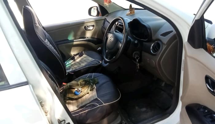 2011 Hyundai i10 MAGNA 1.2, Petrol, Manual, 68,343 km, interior