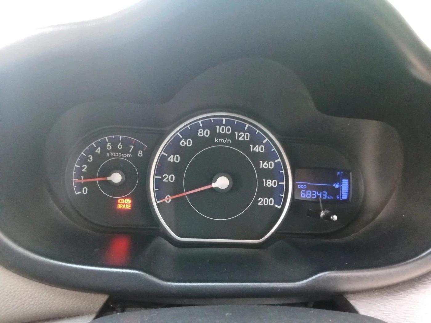 2011 Hyundai i10 MAGNA 1.2, Petrol, Manual, 68,343 km, interior
