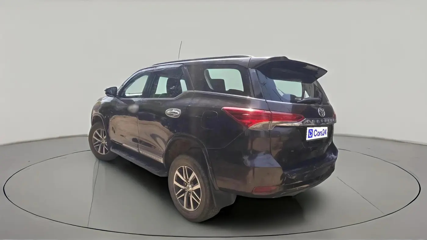 2017 Toyota Fortuner 2.8 4X2 AT, Diesel, Automatic, 1,91,829 km, exterior