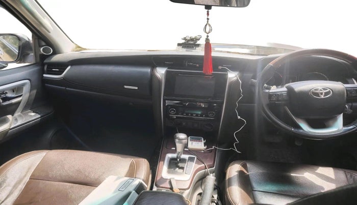2017 Toyota Fortuner 2.8 4X2 AT, Diesel, Automatic, 1,91,829 km, interior