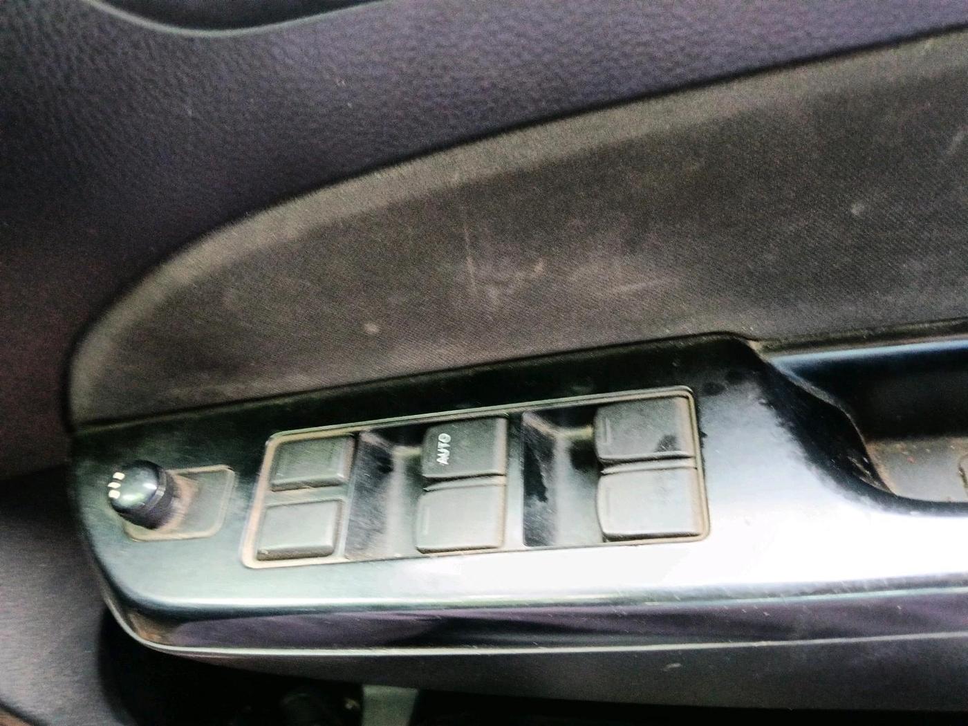 2012 Maruti Swift VDI, Diesel, Manual, 1,15,302 km, interior