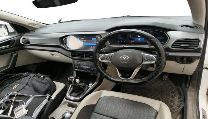 2023 Volkswagen TAIGUN TOPLINE 1.0 TSI MT, Petrol, Manual, 43,895 km, interior
