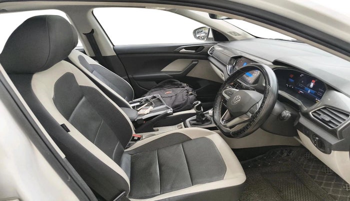 2023 Volkswagen TAIGUN TOPLINE 1.0 TSI MT, Petrol, Manual, 43,895 km, interior