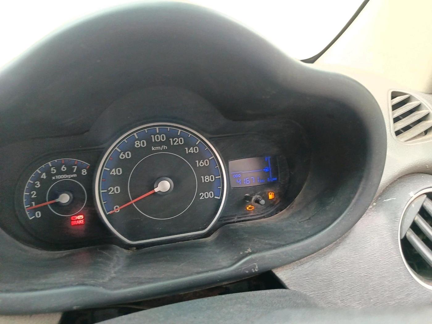 2014 Hyundai i10 MAGNA 1.1, Petrol, Manual, 41,671 km, interior