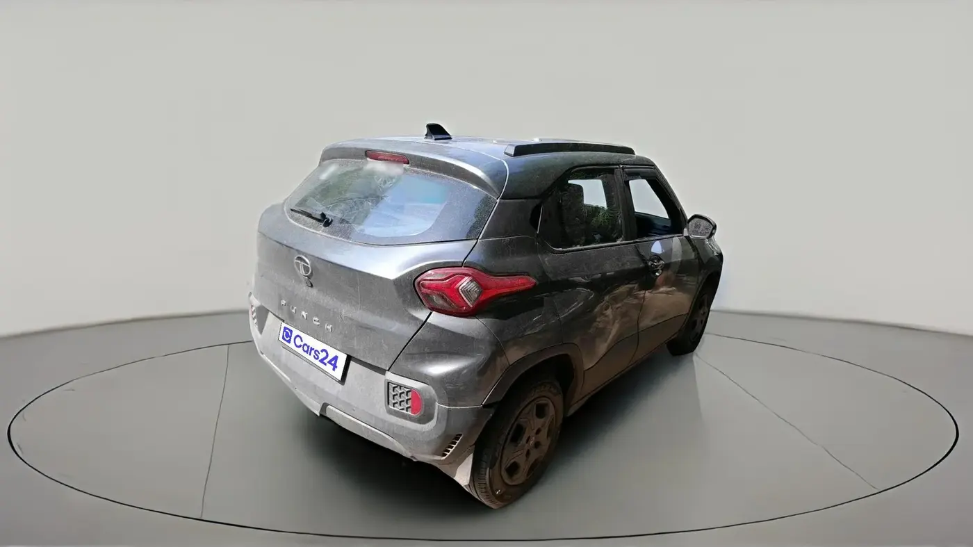 2025 Tata PUNCH Accomplished Plus AMT, Petrol, Automatic, 35,700 km, exterior