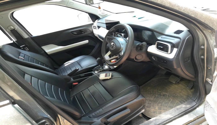 2025 Tata PUNCH Accomplished Plus AMT, Petrol, Automatic, 33,338 km, interior