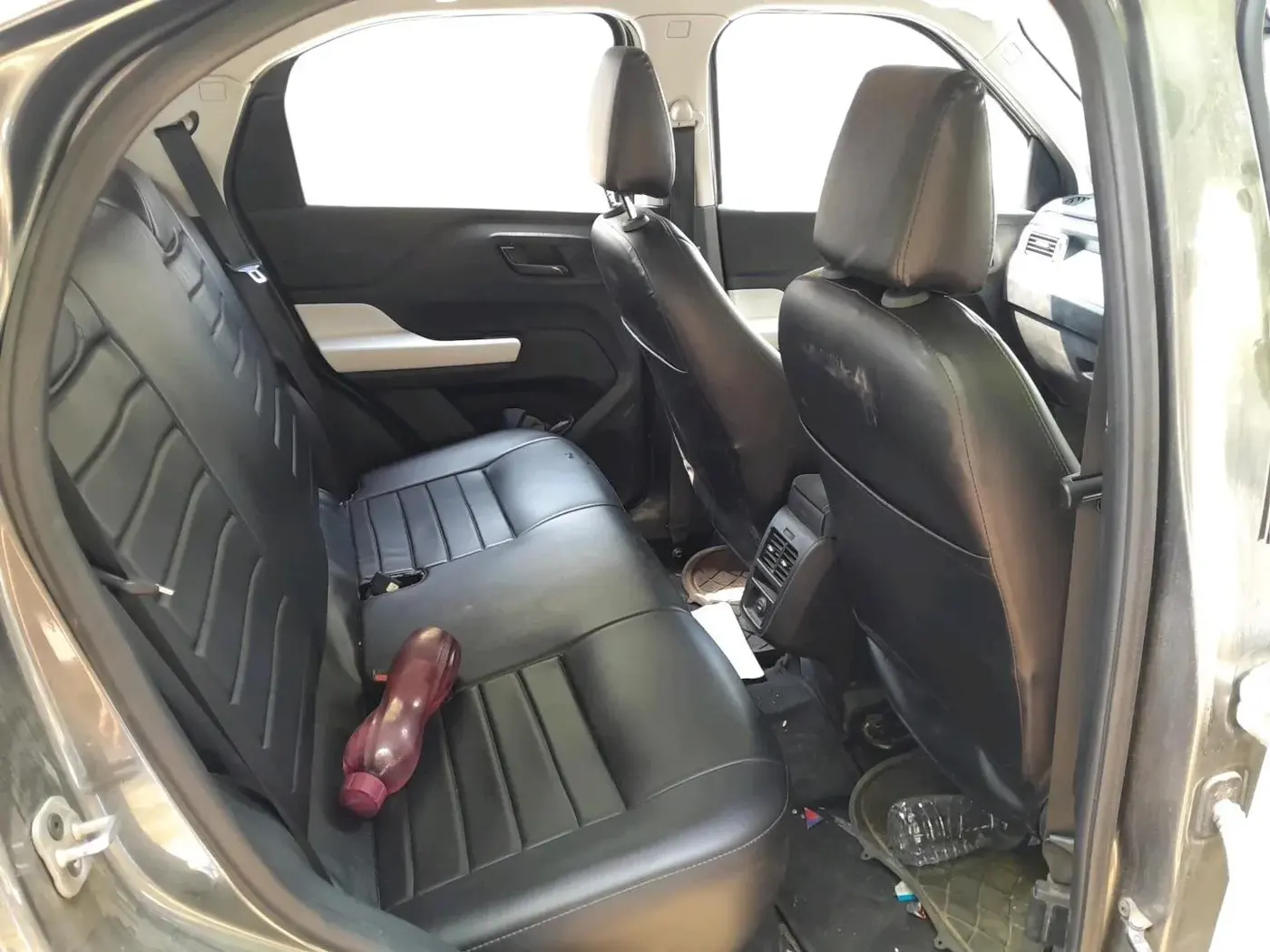 2025 Tata PUNCH Accomplished Plus AMT, Petrol, Automatic, 35,700 km, interior