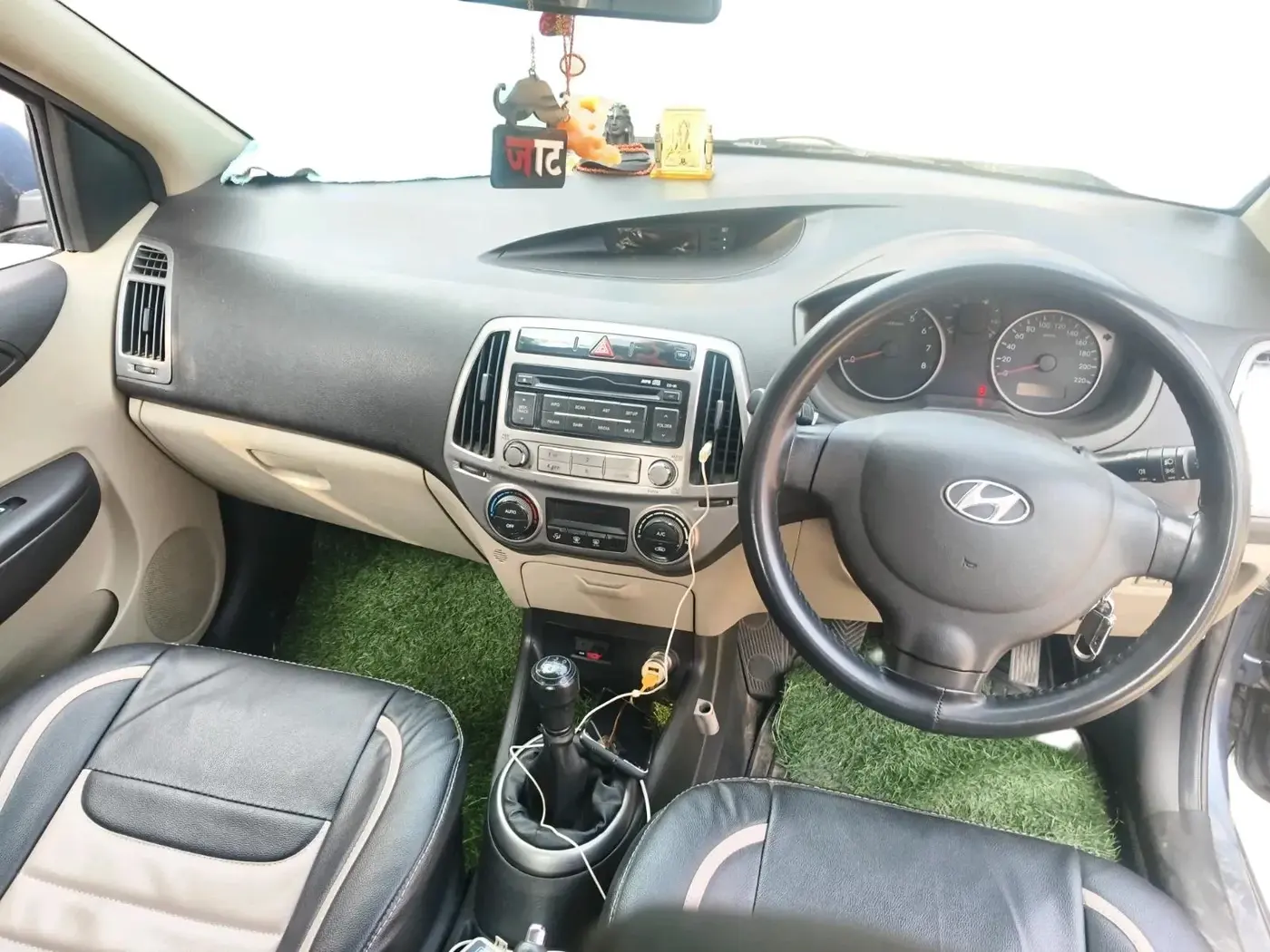 2013 Hyundai i20 MAGNA (O) 1.2, Petrol, Manual, 74,273 km, interior