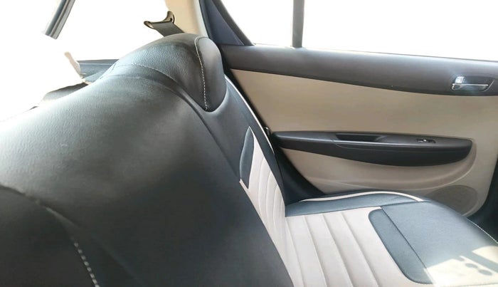 2013 Hyundai i20 MAGNA (O) 1.2, Petrol, Manual, 74,273 km, interior