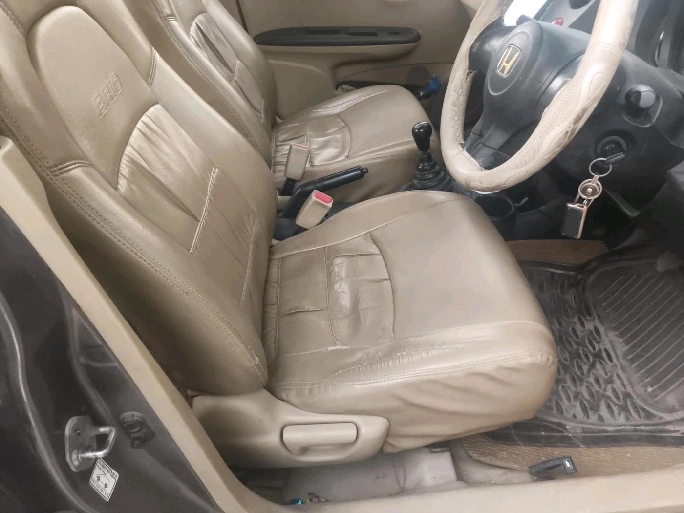 2013 Honda Brio E MT, Petrol, Manual, 98,314 km, interior
