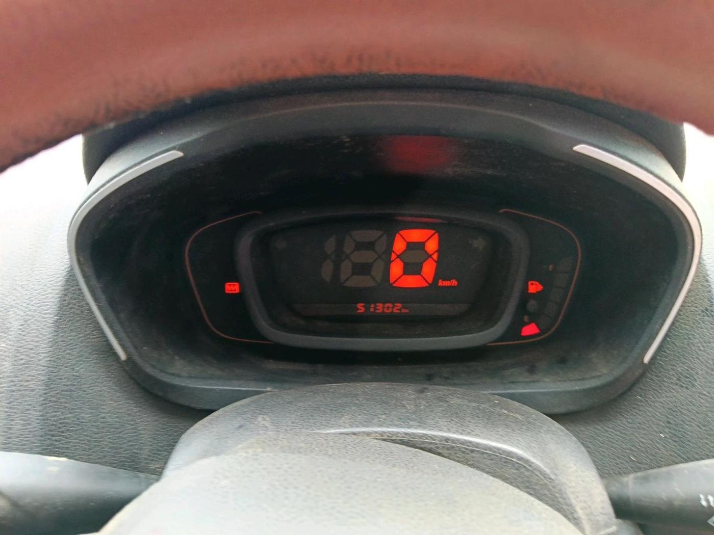 2017 Renault Kwid RXL, Petrol, Manual, 51,302 km, interior