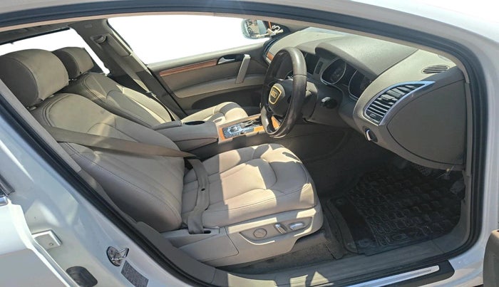 2014 Audi Q7 3.0 TDI QUATTRO, Diesel, Automatic, 1,41,296 km, interior