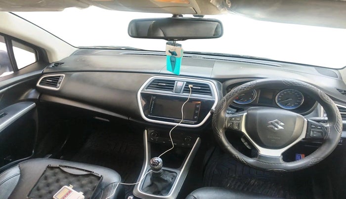 2016 Maruti S Cross ALPHA 1.6, Diesel, Manual, 79,593 km, interior