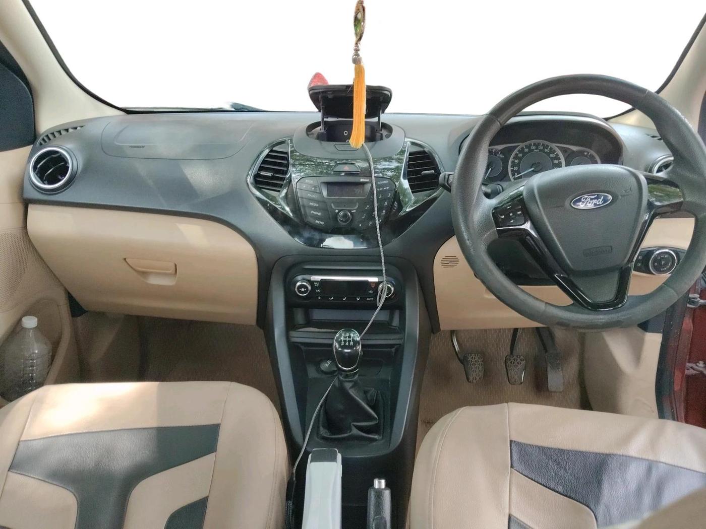 2017 Ford Figo Aspire TITANIUM 1.2 PETROL, Petrol, Manual, 1,07,926 km, interior
