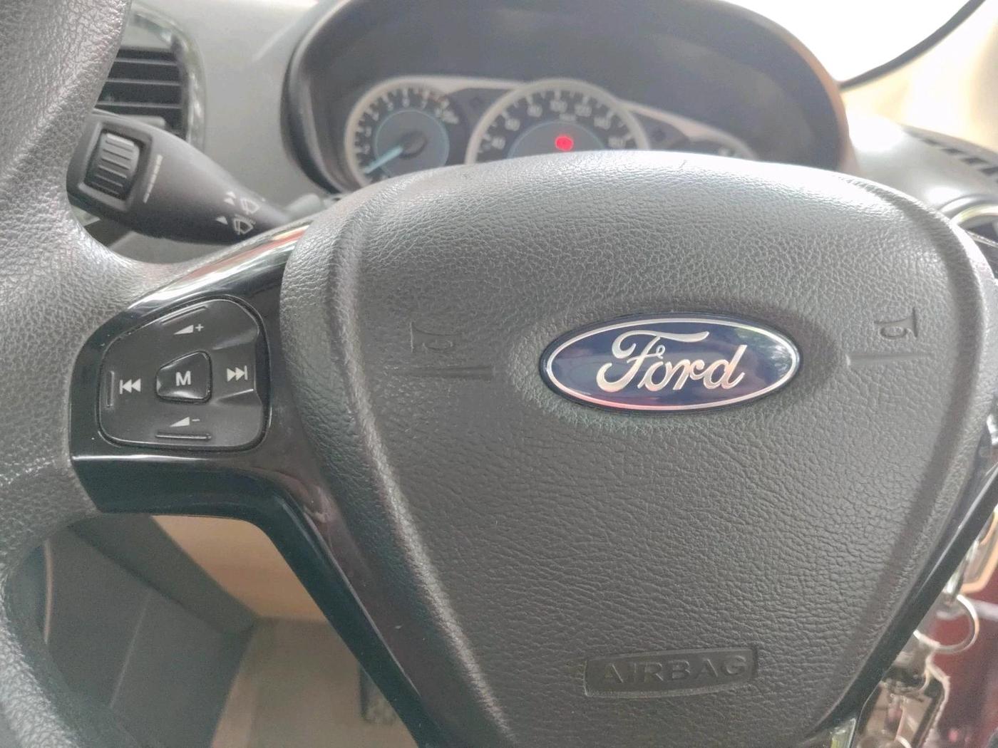 2017 Ford Figo Aspire TITANIUM 1.2 PETROL, Petrol, Manual, 1,07,926 km, interior