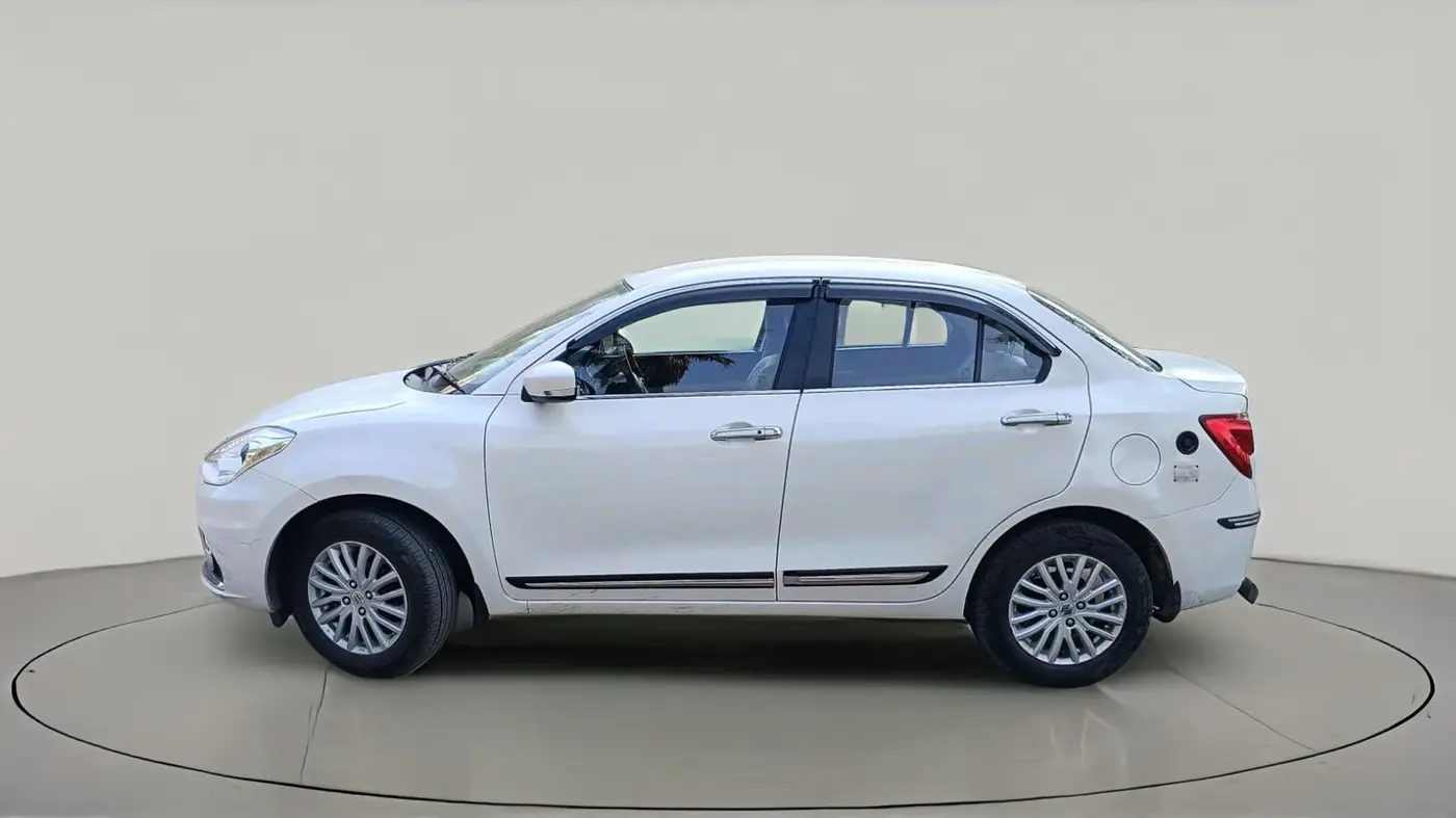2024 Maruti Dzire ZXI CNG, CNG, Manual, 67,298 km, exterior
