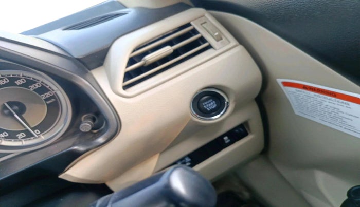 2024 Maruti Dzire ZXI CNG, CNG, Manual, 67,298 km, interior