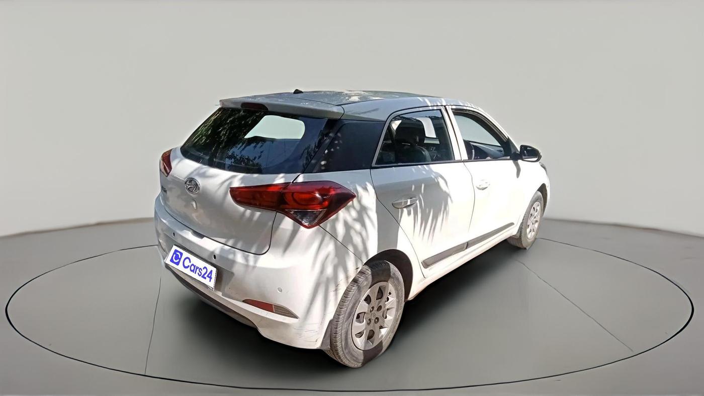 2015 Hyundai Elite i20 SPORTZ 1.2, Petrol, Manual, 1,06,429 km, exterior