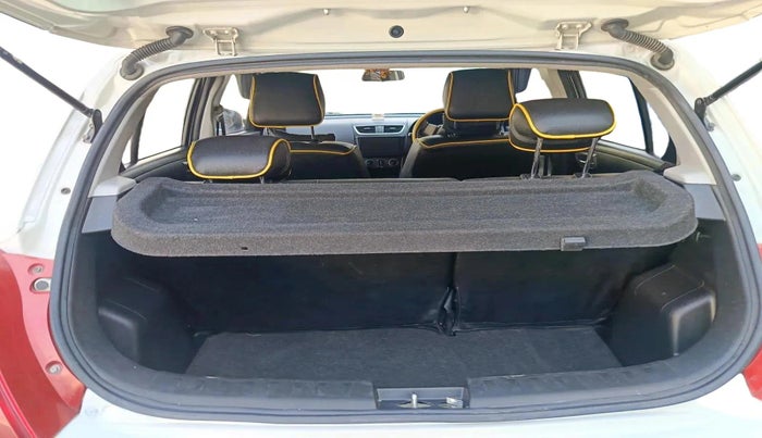 2015 Maruti Swift VXI, Petrol, Manual, 87,919 km, exterior