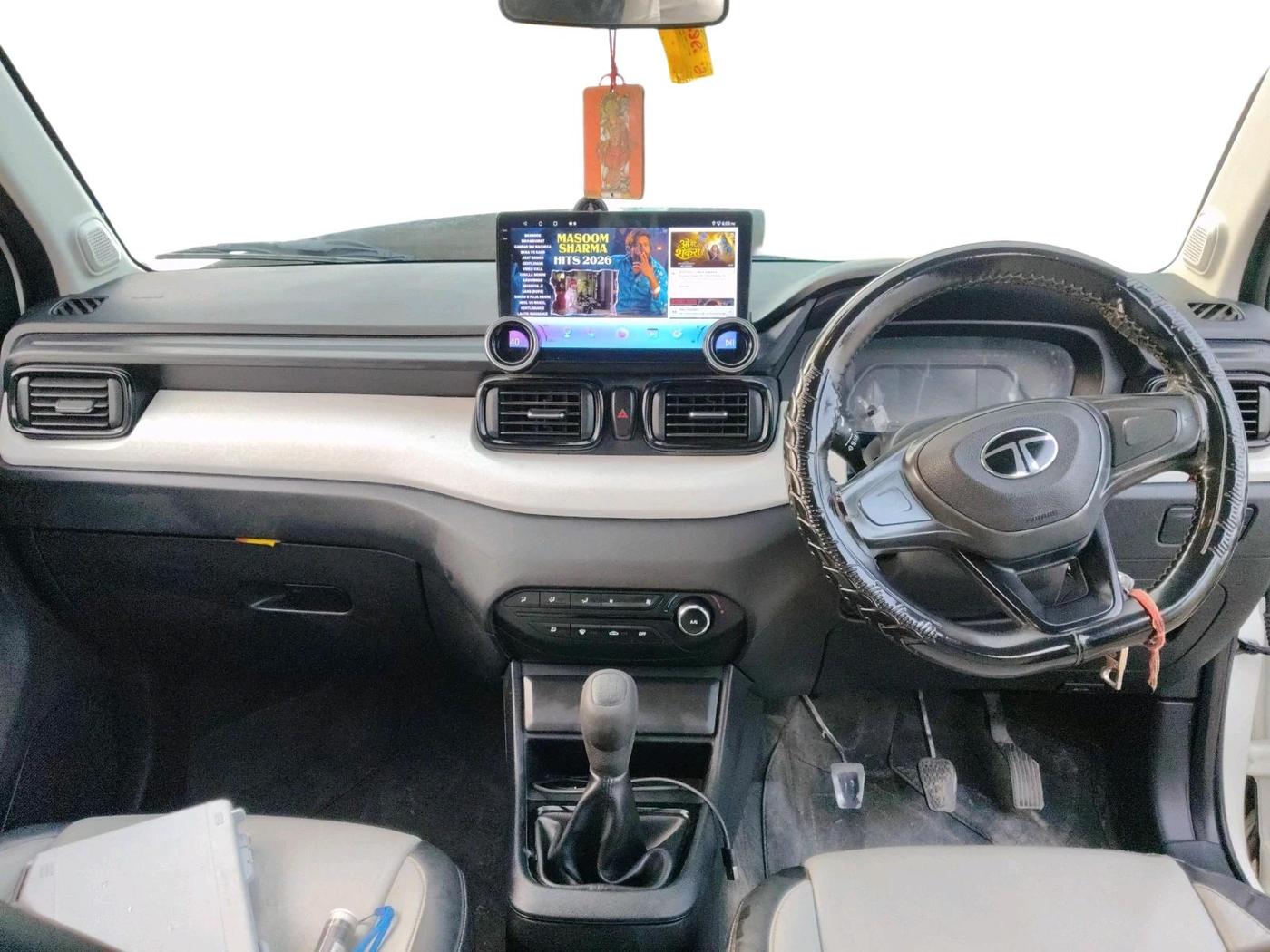 2024 Tata PUNCH PURE MT, Petrol, Manual, 35,609 km, interior