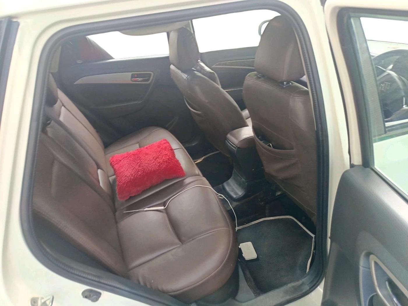 2017 Maruti Vitara Brezza ZDI, Diesel, Manual, 97,323 km, interior