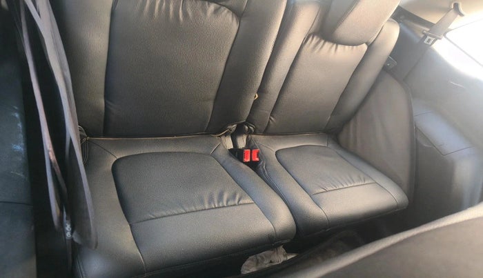 2018 Tata Hexa XM 4X2 7 STR, Diesel, Manual, 44,253 km, interior