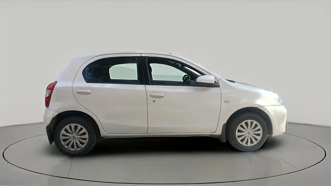 2013 Toyota Etios Liva G, Petrol, Manual, 1,19,166 km, exterior