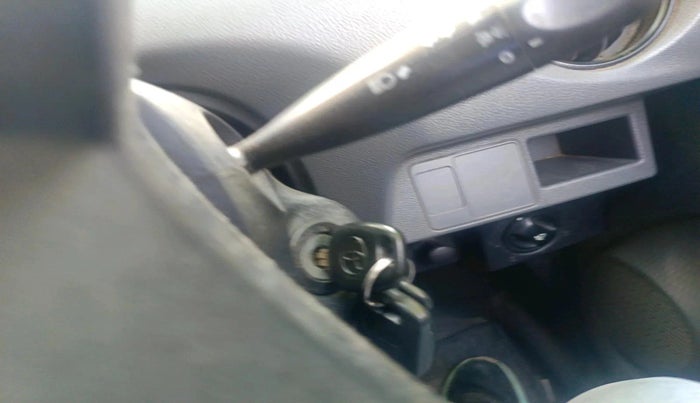 2013 Toyota Etios Liva G, Petrol, Manual, 1,19,166 km, interior