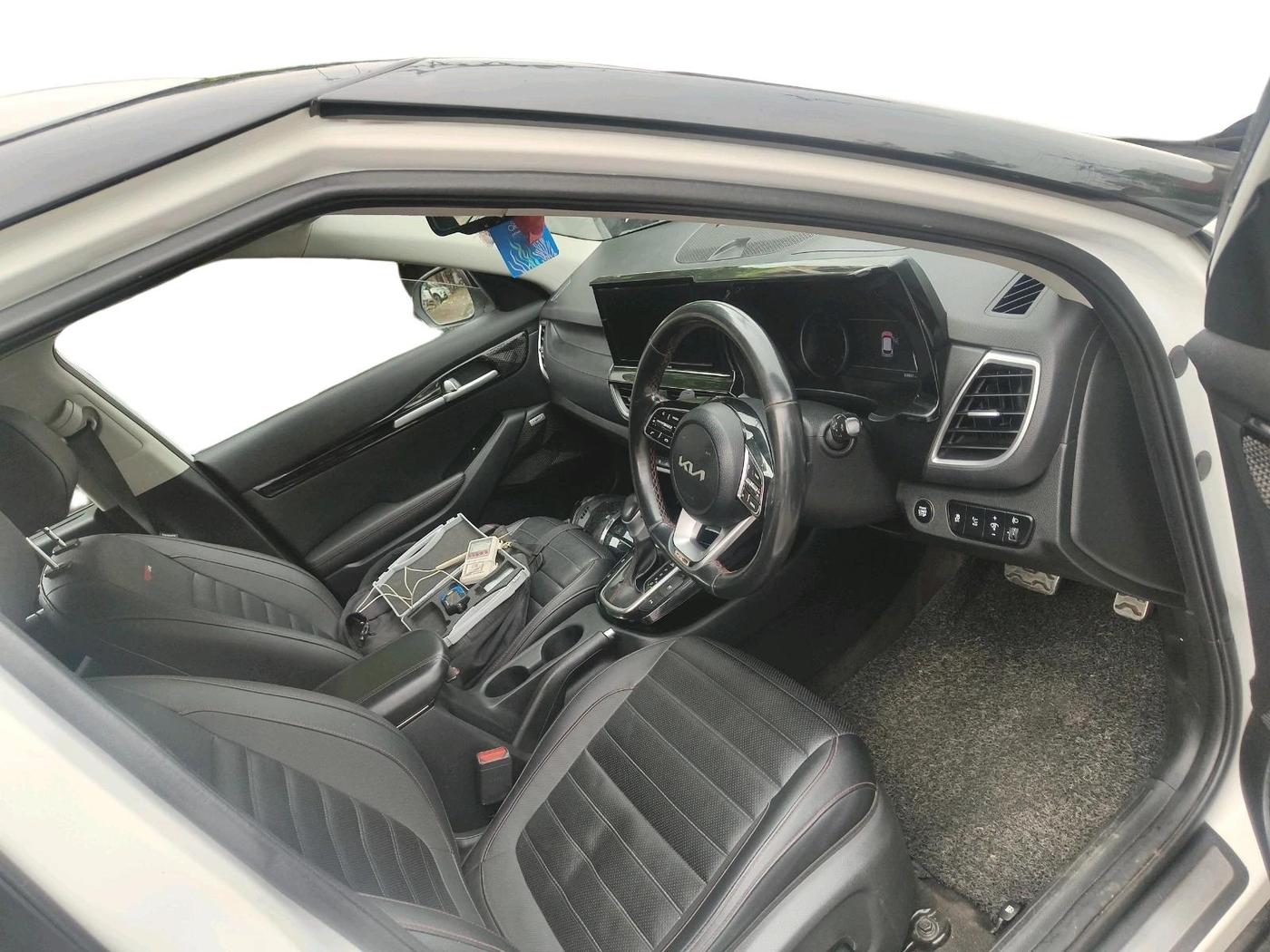 2022 KIA SELTOS GTX PLUS AT 1.5 DIESEL, Diesel, Automatic, 84,907 km, interior