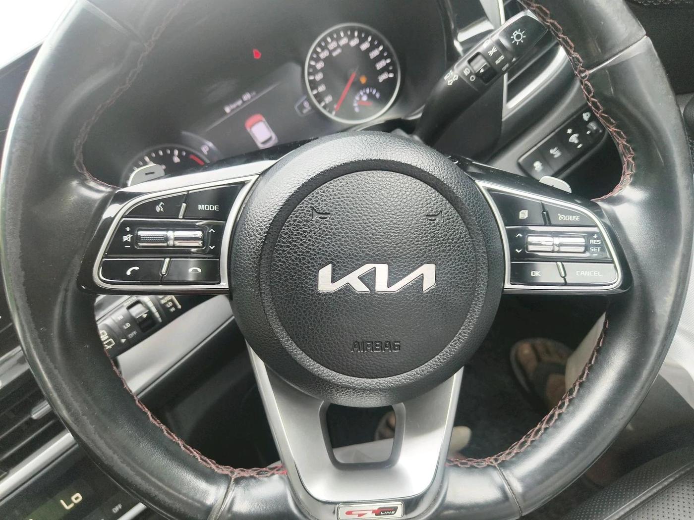 2022 KIA SELTOS GTX PLUS AT 1.5 DIESEL, Diesel, Automatic, 84,907 km, interior
