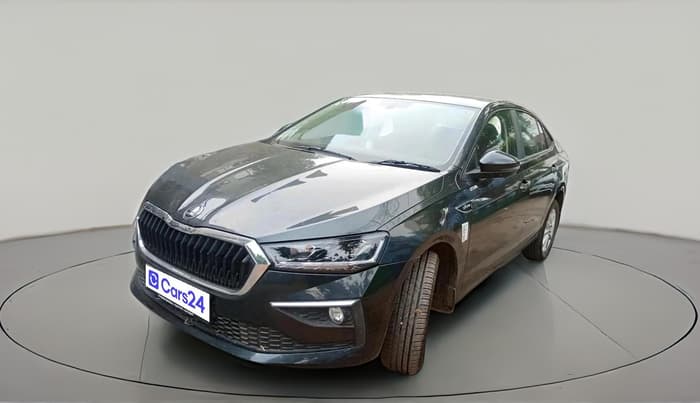 2025 Skoda SLAVIA Signature 1.0L TSI MT, Petrol, Manual, 12,407 km, exterior
