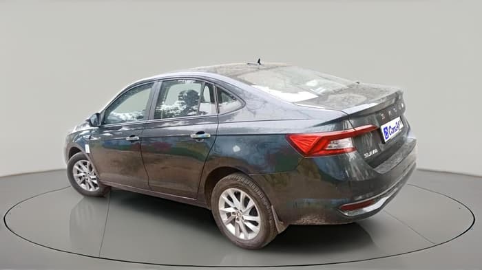 2025 Skoda SLAVIA Signature 1.0L TSI MT, Petrol, Manual, 12,407 km, exterior