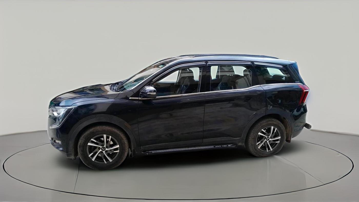 2025 Mahindra XUV700 AX 5 D MT 7 STR, Diesel, Manual, 31,218 km, exterior