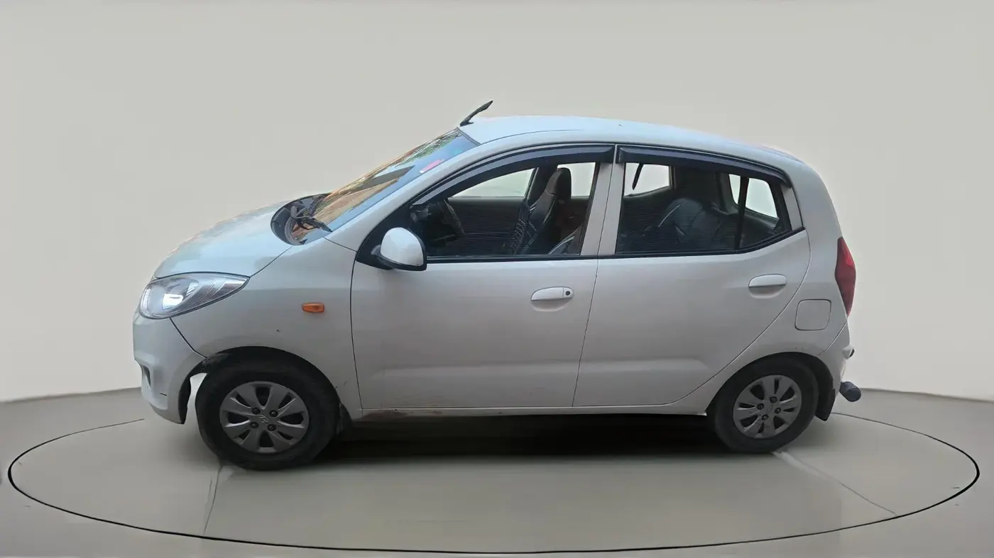 2013 Hyundai i10 MAGNA 1.1, CNG, Manual, 99,572 km, exterior