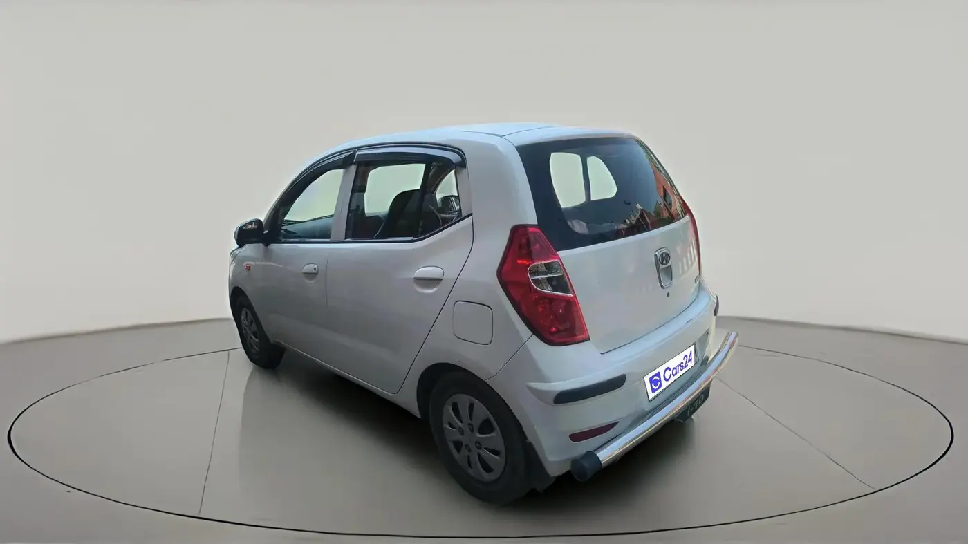 2013 Hyundai i10 MAGNA 1.1, CNG, Manual, 99,572 km, exterior