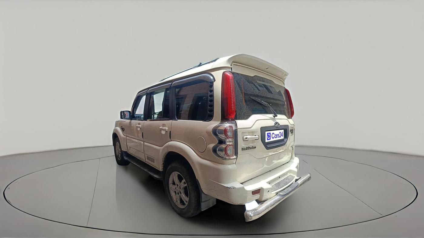2016 Mahindra Scorpio S10, Diesel, Manual, 1,10,701 km, exterior