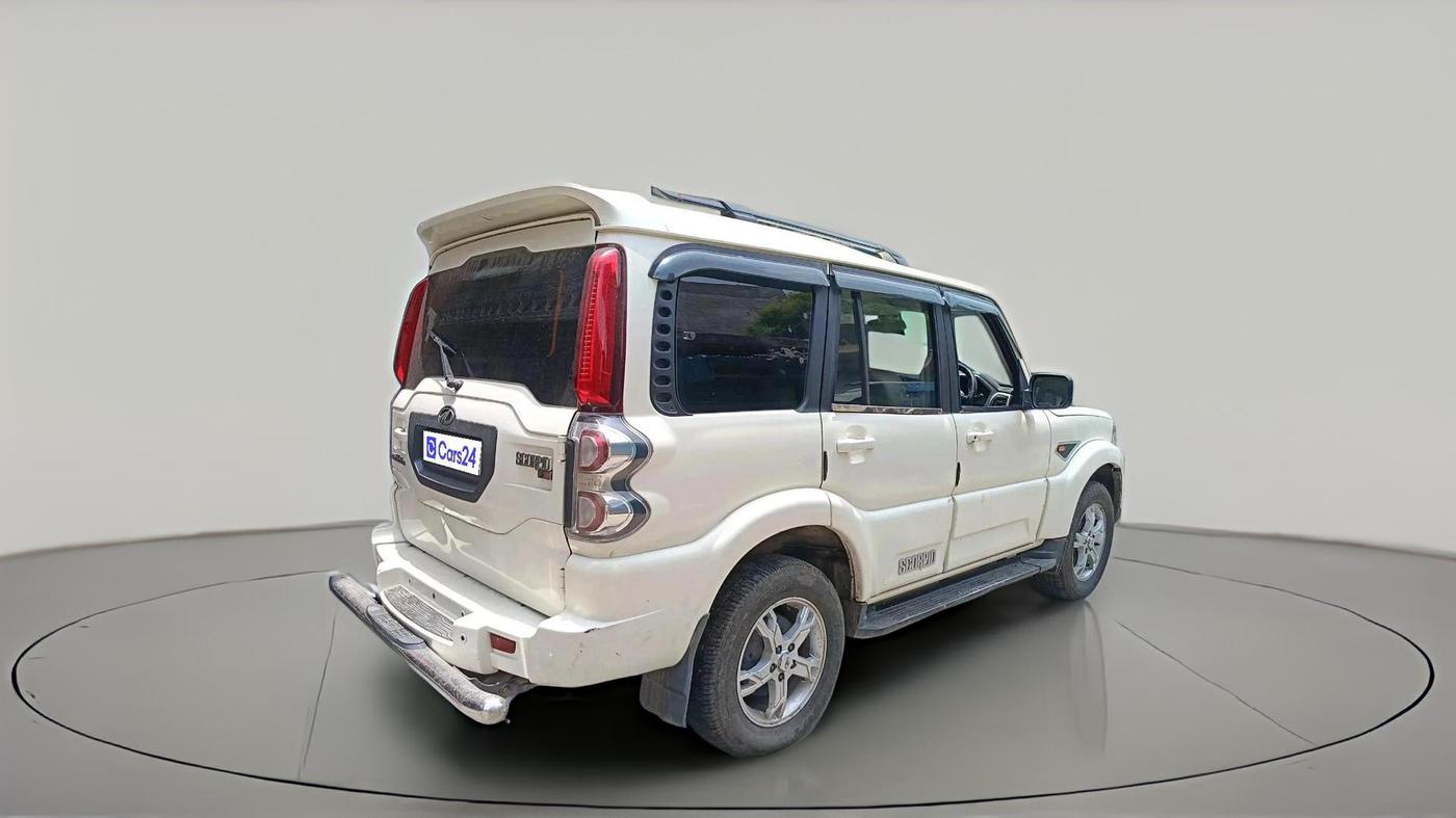 2016 Mahindra Scorpio S10, Diesel, Manual, 1,10,701 km, exterior